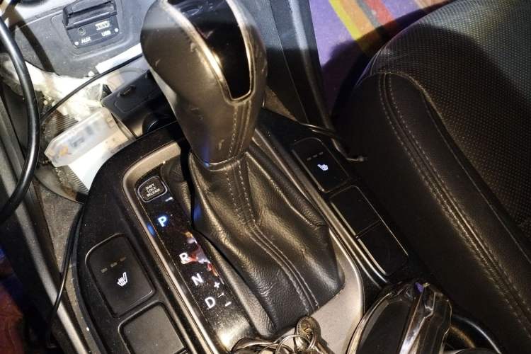 Used Hyundai Grand SantaFe 2013 3.0L 7-Seater Four-Wheel-Drive Comfort Edition
