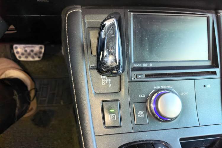 Used Lexus CT 2013 CT200h Elite Edition Gear Lever