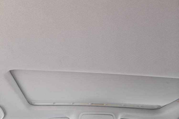 Used Volkswagen Sagitar 2015 230TSI Automatic Luxury Model
