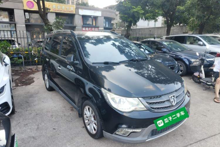 Used Baojun 730 2014 1.5L manual Comfort version 7 seats