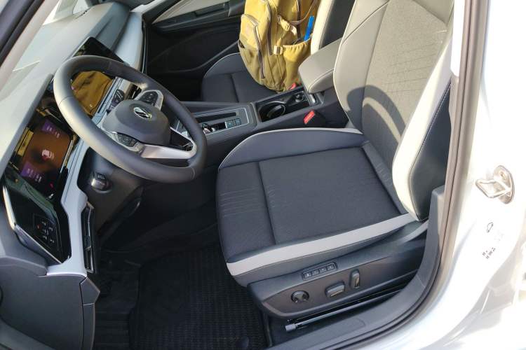 Used Volkswagen Golf 2024 280TSI DSG Pro 50th Anniversary Edition