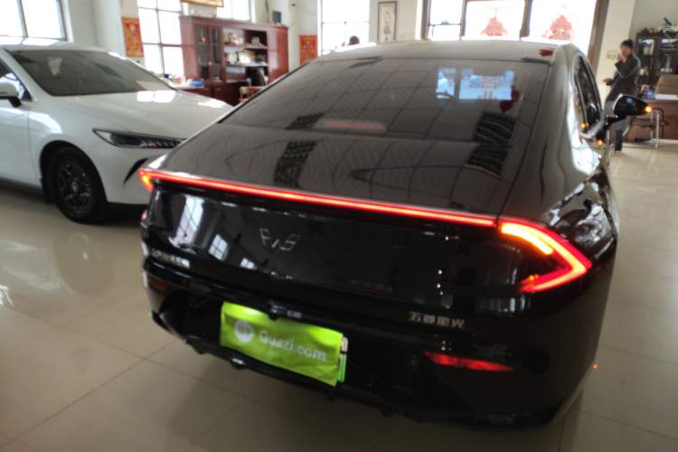 Used Wuling Xingguang 2024 Co-creation Edition 150 Standard Model Rear