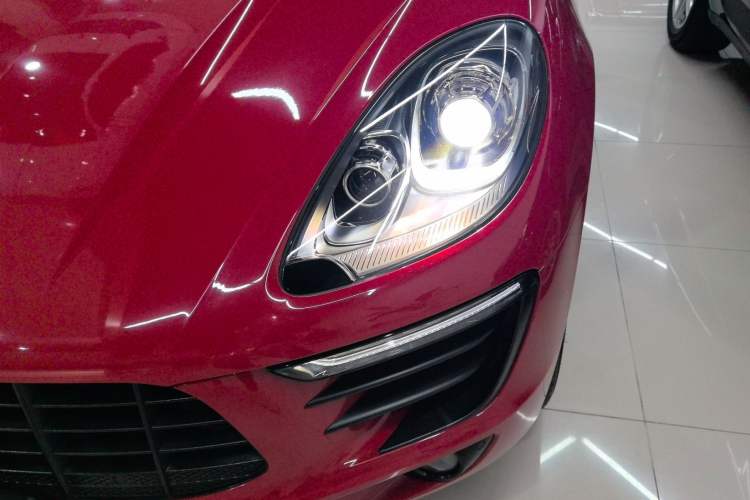 Used Porsche Macan 2017 Macan 2.0T
