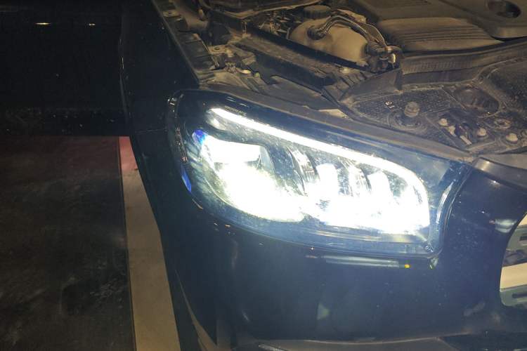 Used Mercedes-Benz GLS 2021 Facelift GLS 450 4MATIC Luxury Edition Right Front Headlight