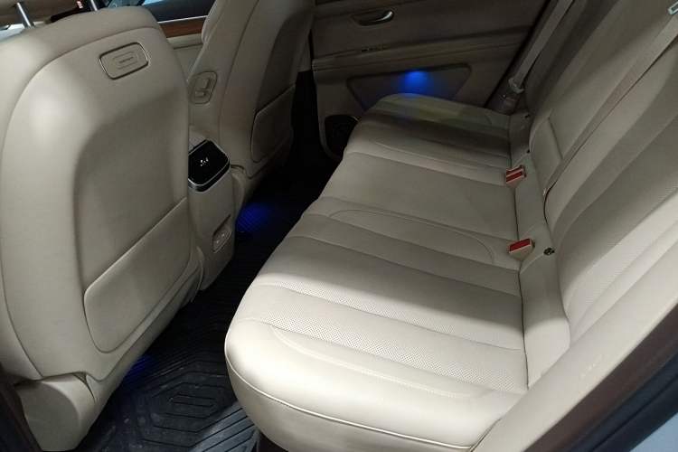 Used Hima AITO M7 2024 1.5T Rear-Drive Plus Version 5 Seats
