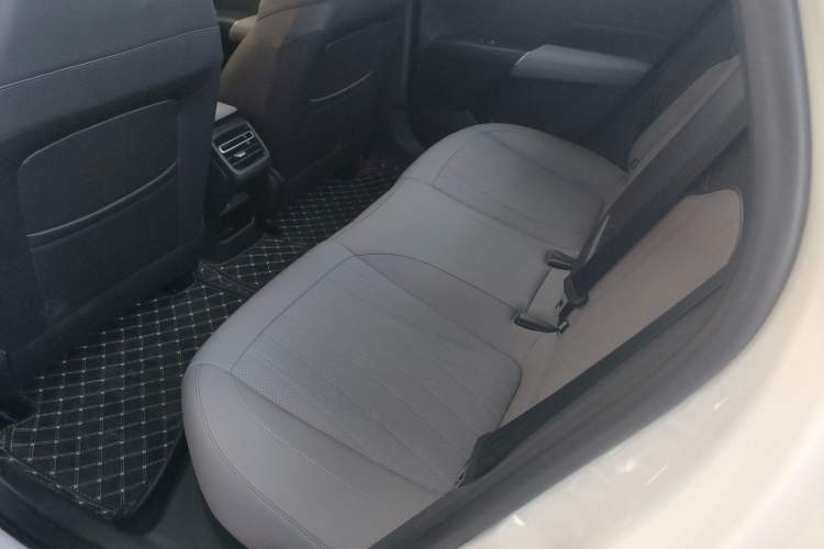 Used CHANGAN NEVO A05 2025 Truly Delicious Version 145 Excellence Edition Left Rear Seat