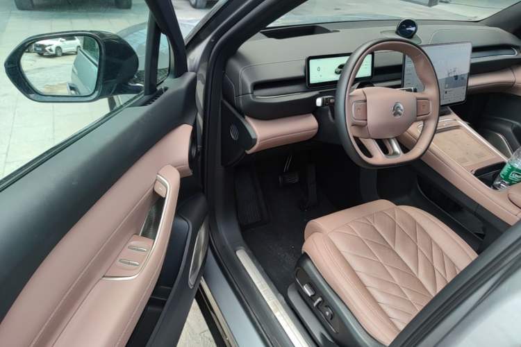 Used Nio ES6 2025 75 kWh
