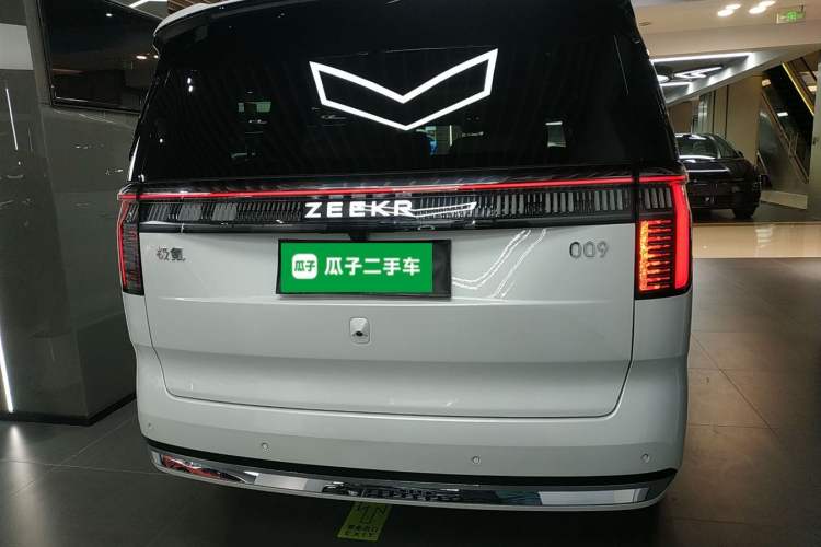Used Zeekr 009 2024 Six-Seat Executive Version 4WD 108 kWh