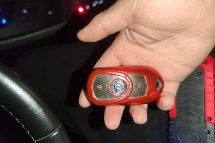 Used Buick Envision 2018 20T Two-Wheel-Drive Elite Model Vehicle Key