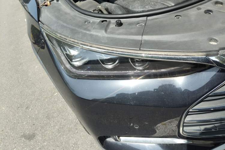 Used BYD Tang 2018 2.0T Automatic SmartConnect Prestige 7-Seater China V Standard
