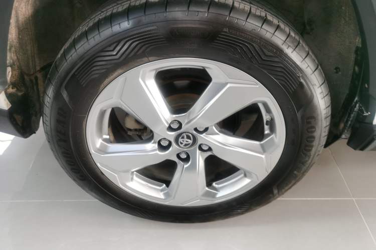 Used Toyota RAV4 2020 2.0L CVT 4x4 Trend Edition
