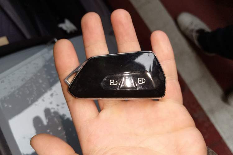 Used Volkswagen ID.4 CROZZ 2021 Long-Range Lite PRO Two-Wheel Drive Version