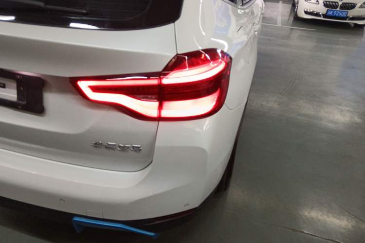 Used BMW iX3 2021 Leading Model