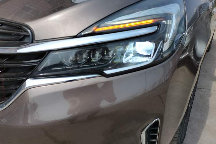 Used Buick GL8 2021 Land Cruiser Executive Class 652T Comfort Model Left Front Headlight