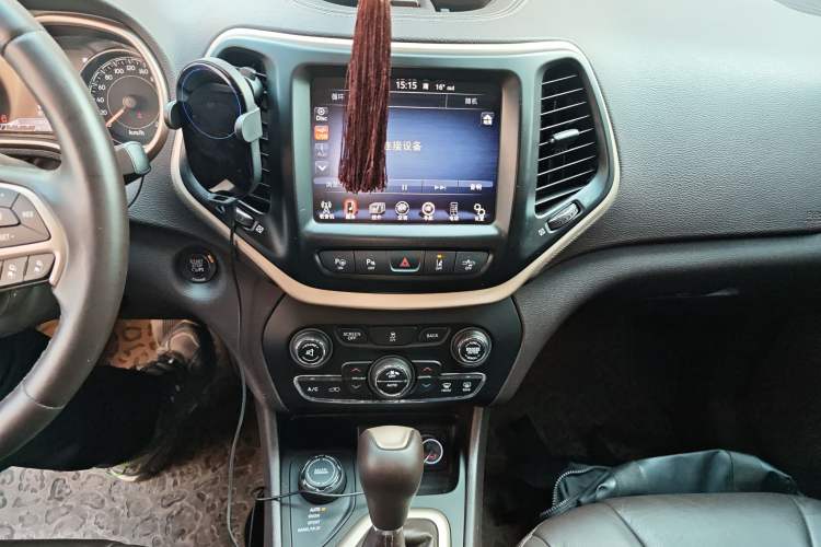 Used Jeep Cherokee 2014 2.4L Luxury Edition