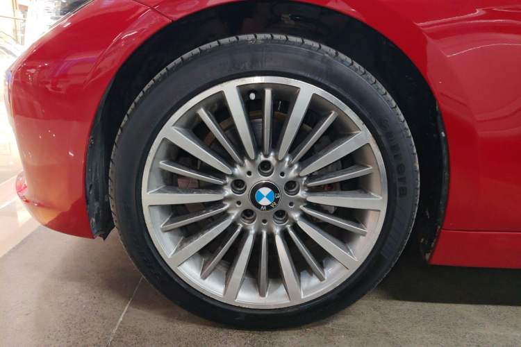 Used BMW 3 Series 2019 320Li Fashion Model
