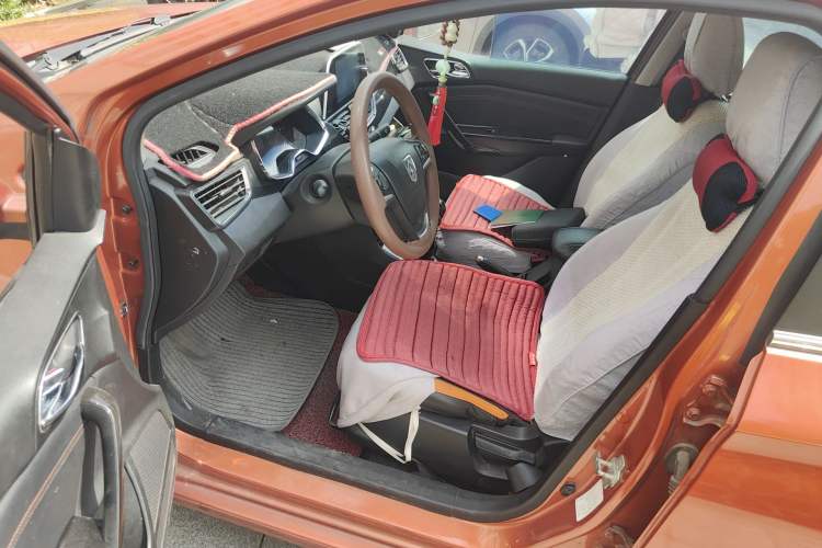 Used Baojun 310 2016 1.2L Manual Luxury Model