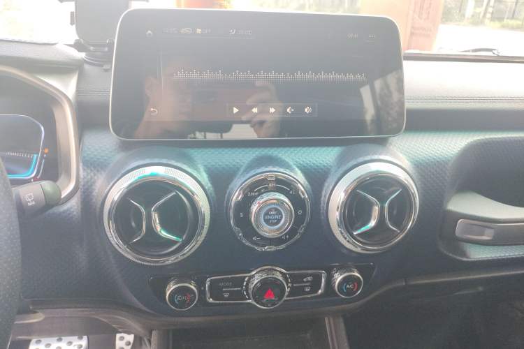 Used BAIC Off-Road BJ40 2018 PLUS 2.3T Automatic Four-Wheel Drive Premium Edition China V
