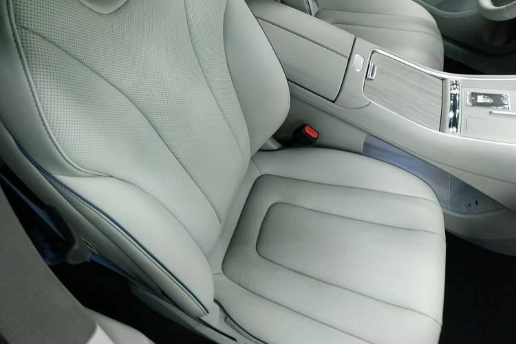 Used Hima Luxeed S7 2024 Max Rear-Drive Long-Range Intelligent Driving Version