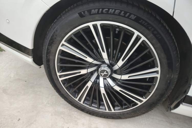 Used XPeng G9 2024 650 Max Exterior 5
