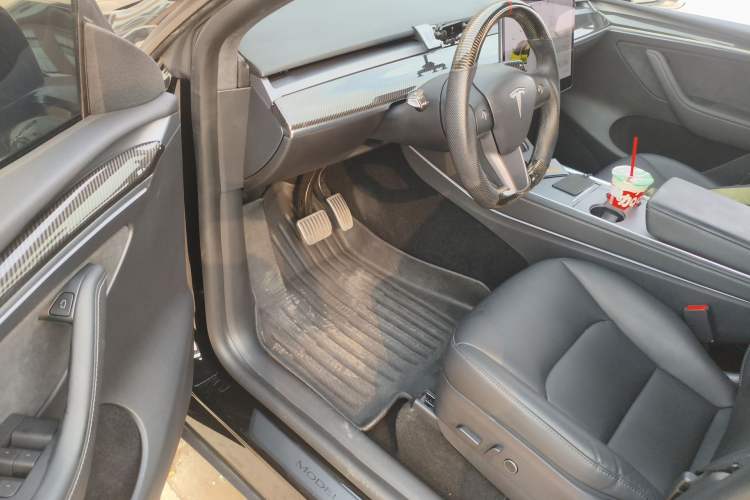 Used Tesla Model Y 2021 Standard Range Rear-Wheel Drive Version