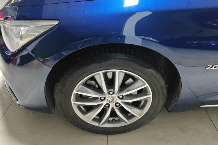 Used Infiniti Q50L 2018 2.0T Comfort Edition China VI Standard Exterior 4