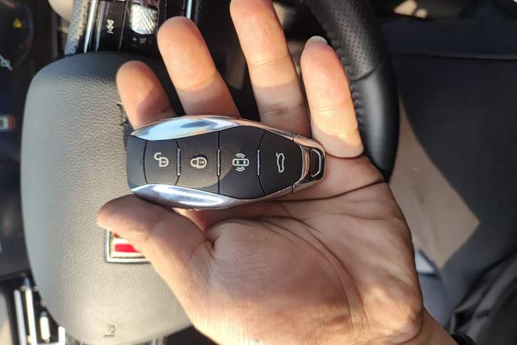 Used Hongqi HS5 2023 2.0T Qixiang Pro Edition