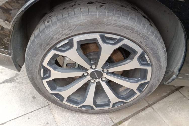 Used AION V 2024 Aion Tyrannosaurus 650 LiDAR Edition