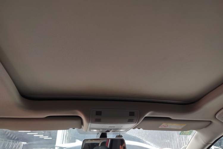 Used Volkswagen Golf Sportsvan 2016 230TSI Automatic Trend Edition Headliner