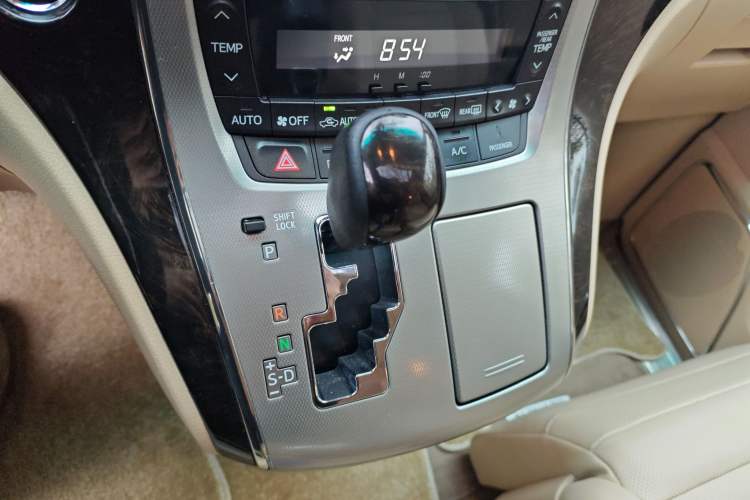 Used Toyota Alphard 2012 3.5L Luxury Edition