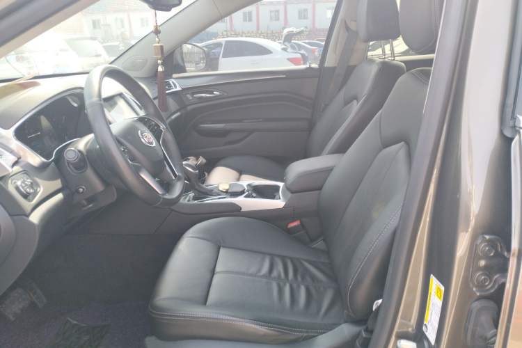 Used Cadillac SRX 2014 3.0L Comfort Model
