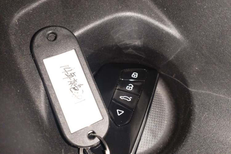 Used Peugeot 301 2014 1.6L Automatic Prestige Edition