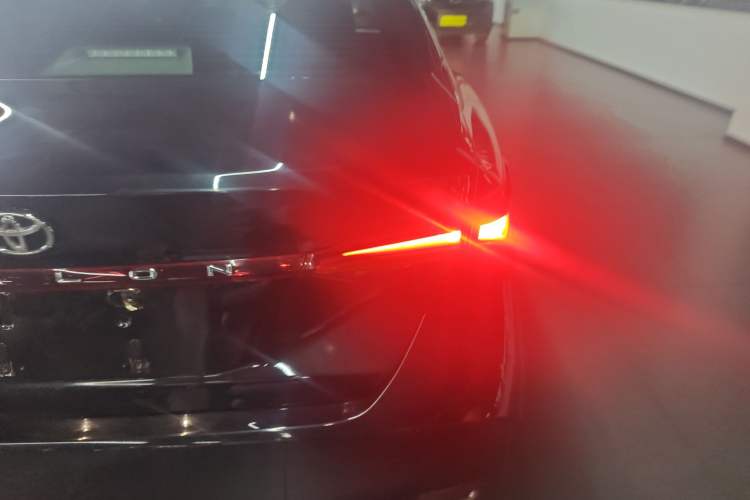 Used Toyota Avalon 2019 2.0L Luxury Edition China VI Standard