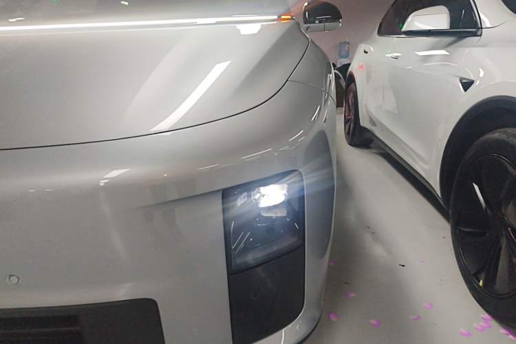 Used Li Auto i6 2025 Model Two-Wheel-Drive Standard Type Left Front Headlight