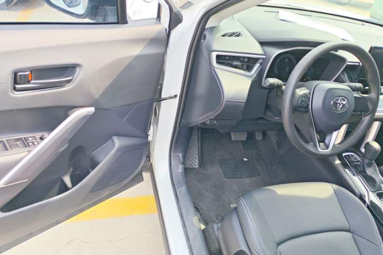 Used Toyota FRONTLANDER 2024 2.0L CVT Elite Plus Edition
