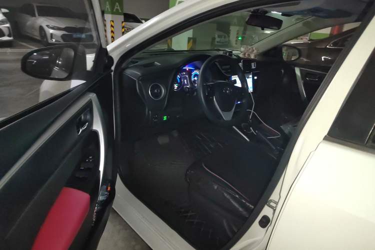 Used Toyota Corolla 2017 Revised Dual-Engine 1.8L E-CVT Leading Edition