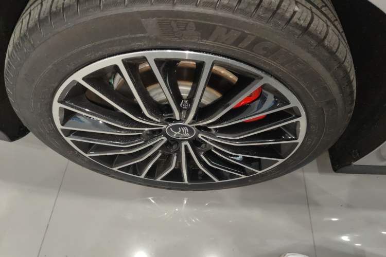 Used BYD Han 2025 EV Intelligent Driving Edition 701KM LiDAR Flagship Model