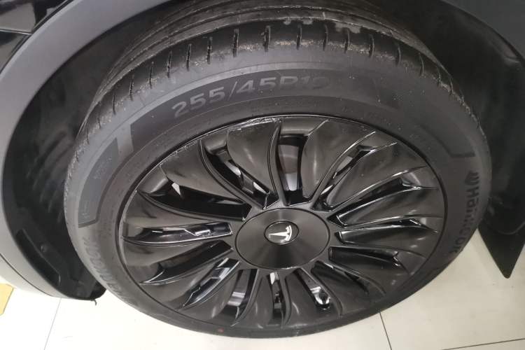 Used Tesla Model Y 2022 Rear-Wheel-Drive Version
