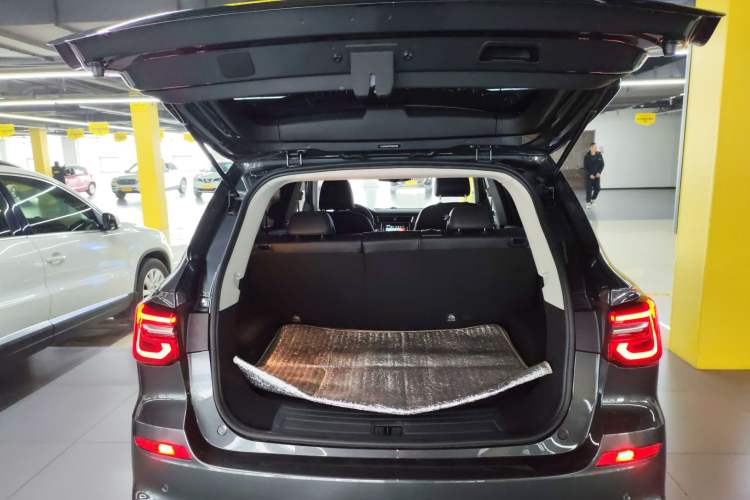 Used Roewe RX5 2025 PLUS 330TGI Automatic Trendsetting Smart Edition