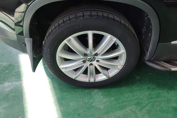 Used Volkswagen Tiguan 2013 2.0 TSI Automatic All-Wheel-Drive Flagship Edition
