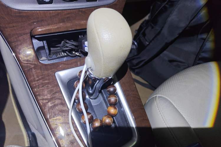 Used Nissan Sylphy 2012 1.6 XL CVT Luxury Edition Gear Lever