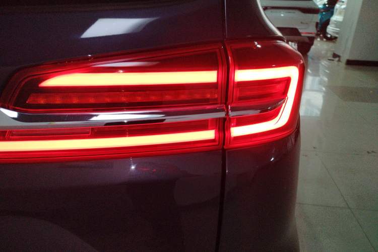 Used BYD Song 2021 Classic Edition 1.5T Automatic Elite Model Right Rear Taillight