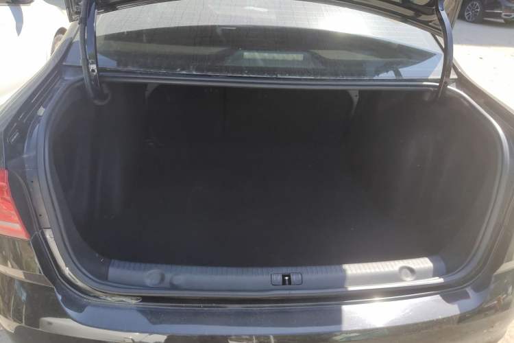 Used Volkswagen Lavida 2017 1.6L Automatic Comfort Edition