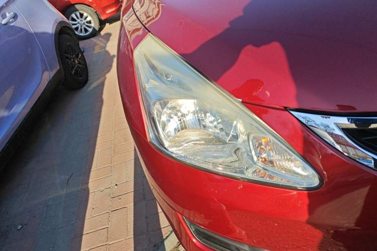 Used Nissan Tiida 2011 1.6L CVT Comfort Model