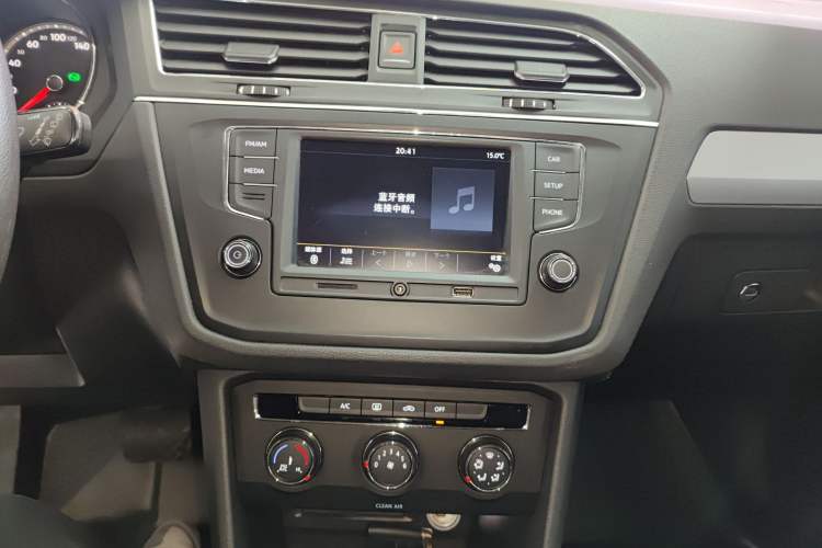 Used Volkswagen Tiguan L 2018 330TSI Automatic Two-Wheel Drive Luxury Edition Audio And AC Panel