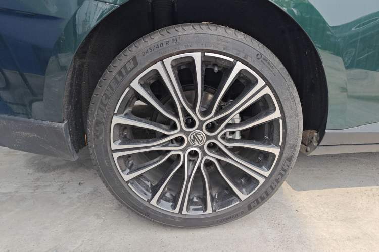 Used MG 7 2025 1.5T 300 DCT Elegant Edition
