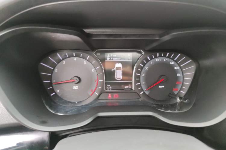 Used GAC Trumpchi GS4 2017 235T Manual Two-Wheel Drive Luxury Edition Instrument Cluster