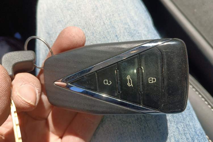 Used Venucia VX6 2025 Large Flat-Layout 520 Pro
