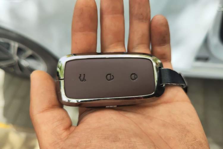 Used Geely Galaxy A7 2025 Model EM-i 70km Luxury Edition Vehicle Key