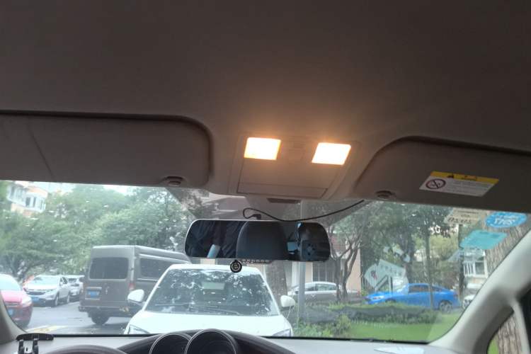 Used Toyota Verso 2014 Starlight 180E CVT Elite Edition
